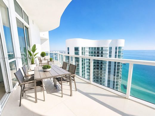 Residential complexes in Sunny Isles Beach, Miami-Dade