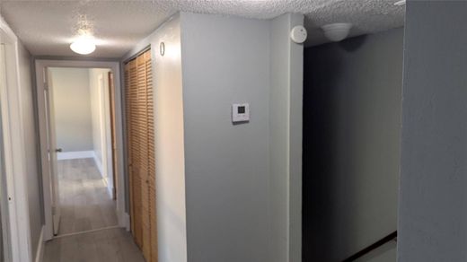 Villa - North Lauderdale, Broward County