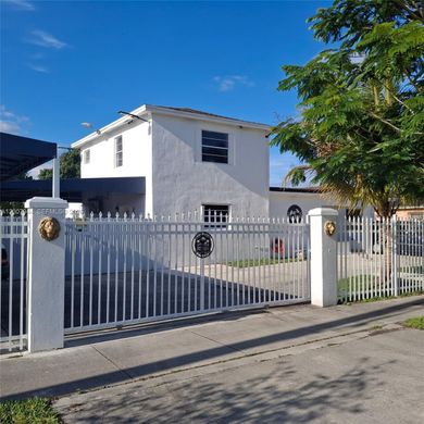 Villa - Miami, Miami-Dade County