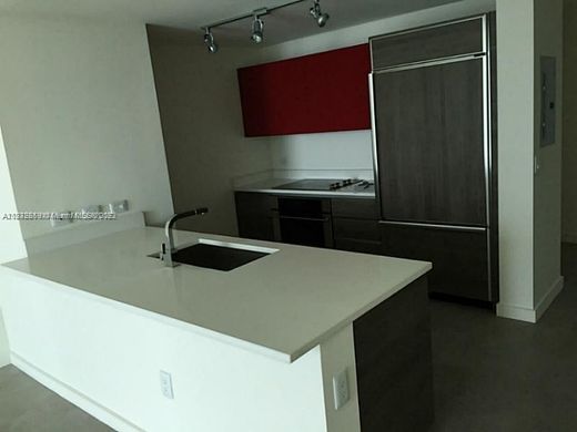 Komplex apartman Miami, Miami-Dade County