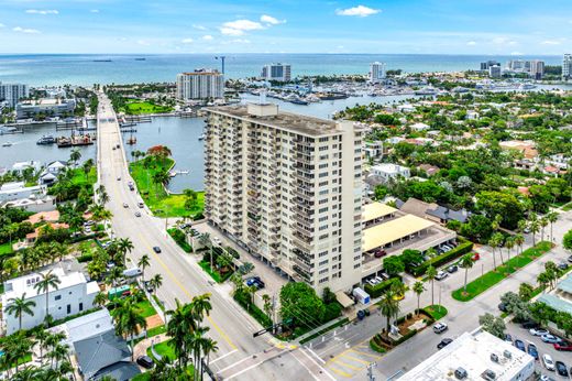 Residential complexes in Fort Lauderdale, Broward County