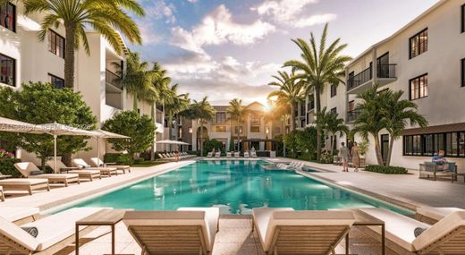 Residential complexes in Boynton Beach, Palm Beach