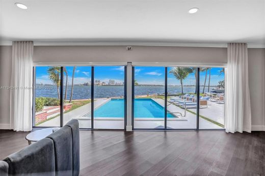 Willa w Miami, Miami-Dade County