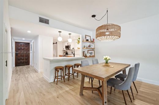 Таунхаус, Coral Gables, Miami-Dade County