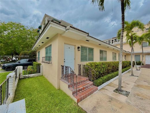 Complesso residenziale a Coral Gables, Miami-Dade County