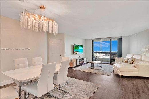 Residential complexes in Aventura, Miami-Dade