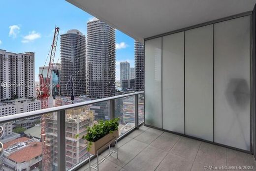 Komplex apartman Miami, Miami-Dade County