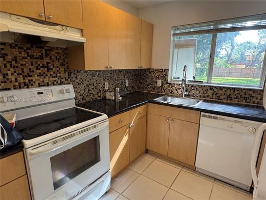 Casa di città a North Miami Beach, Miami-Dade County