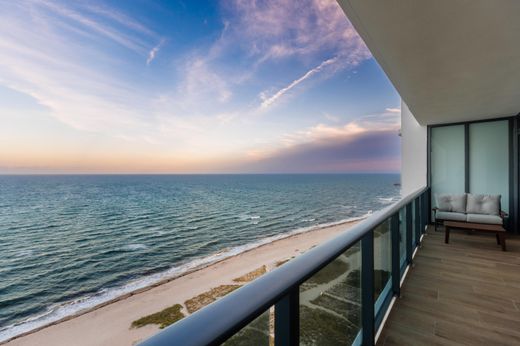 Residential complexes in Pompano Beach, Broward County