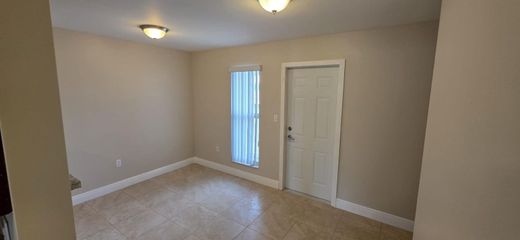 Residential complexes in Miami, Miami-Dade