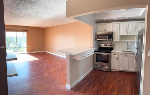 Residential complexes in Miami, Miami-Dade