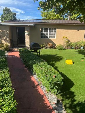 Villa in Miami, Miami-Dade