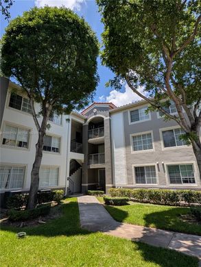 Residential complexes in Miami, Miami-Dade