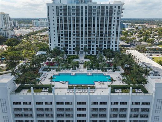 Residential complexes in Hollywood, Broward County
