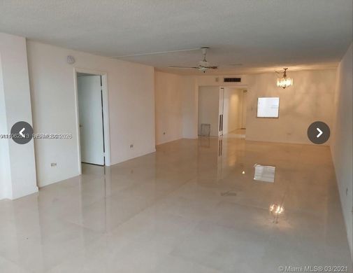 Residential complexes in Miami, Miami-Dade