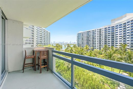 Complexes résidentiels à Miami Beach, Comté de Miami-Dade