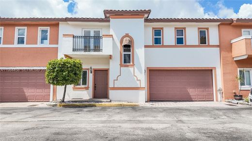 Townhouse in West Miami, Miami-Dade