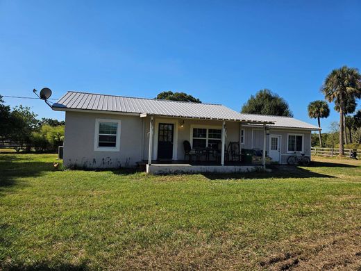 Villa a Okeechobee, Okeechobee County