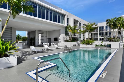 Residential complexes in Delray Beach, Palm Beach
