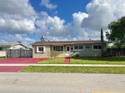 Villa in Hialeah, Miami-Dade