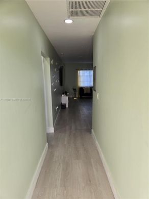 Edificio en Miami, Miami-Dade County