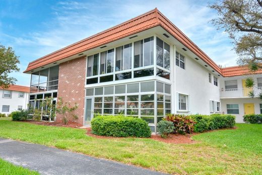 Residential complexes in Stuart, Martin County