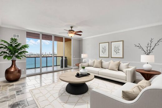 Residential complexes in Riviera Beach, Palm Beach