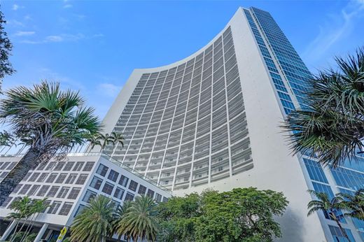 Residential complexes in Miami, Miami-Dade