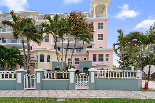 Townhouse in Deerfield Beach, Broward County