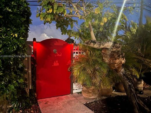 Villa - Miami, Miami-Dade County