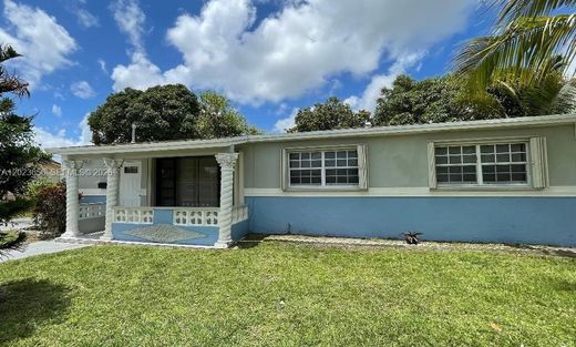 Villa Miami Gardens, Miami-Dade County