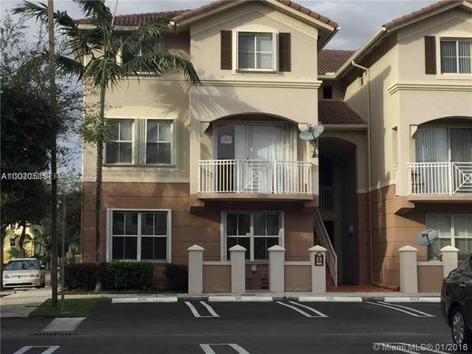 Residential complexes in Miami Terrace Mobile Home, Miami-Dade