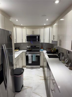 Complesso residenziale a Miami Beach, Miami-Dade County