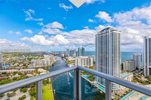 Komplex apartman Hallandale Beach, Broward County