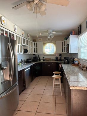Villa - Miami, Miami-Dade County
