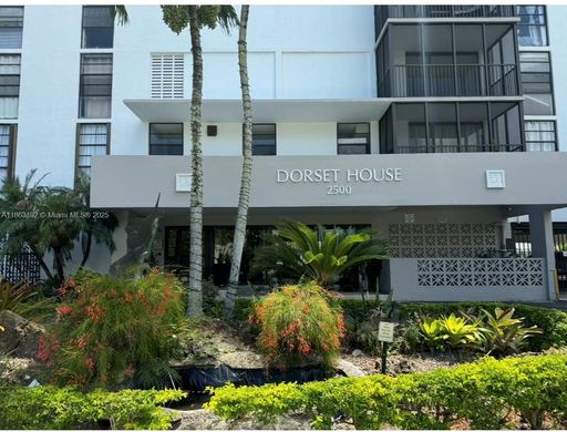 Edificio en North Miami, Miami-Dade County