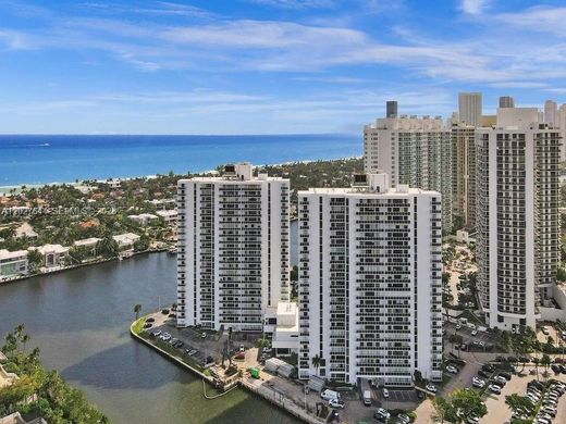 Residential complexes in Aventura, Miami-Dade