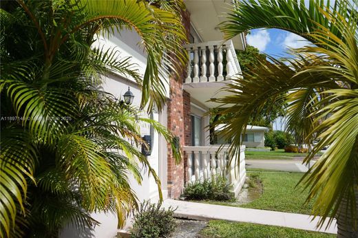 Townhouse - Coral Gables, Miami-Dade County