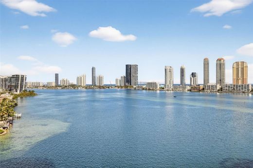 Complexes résidentiels à Aventura, Comté de Miami-Dade