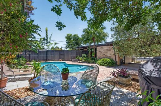 Villa in Oakland Park, Broward County