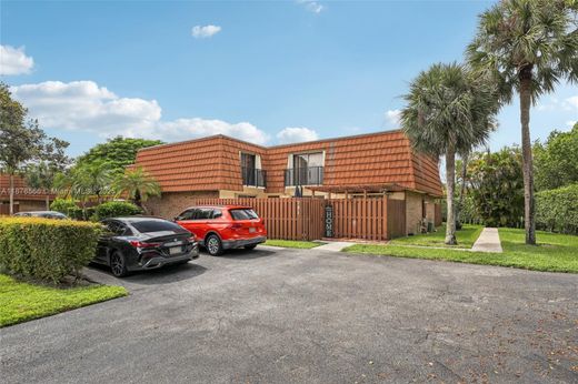 Townhouse in Davie, Broward County