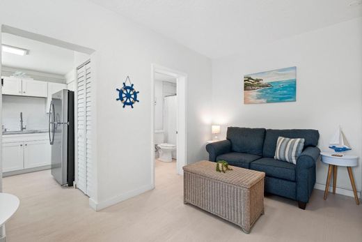 公寓楼  Fort Pierce, Saint Lucie County