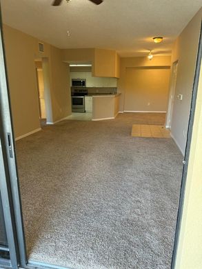 Residential complexes in Palm Beach Gardens, Palm Beach