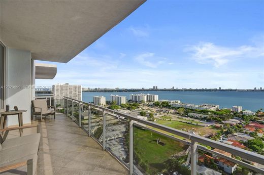 Complesso residenziale a North Bay Village, Miami-Dade County