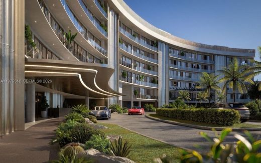 Residential complexes in Coconut Grove, Miami-Dade