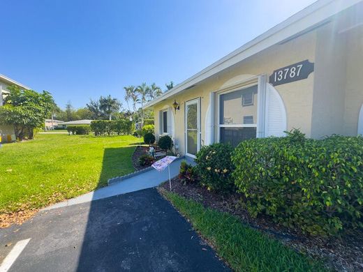 Residential complexes in Delray Beach, Palm Beach