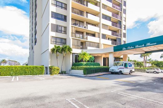 Residential complexes in West Palm Beach, Palm Beach