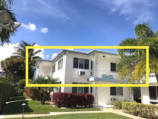 Residential complexes in Pompano Beach, Broward County