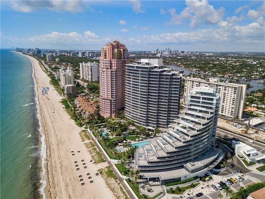 Residential complexes in Fort Lauderdale, Broward County