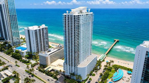 Residential complexes in Sunny Isles Beach, Miami-Dade